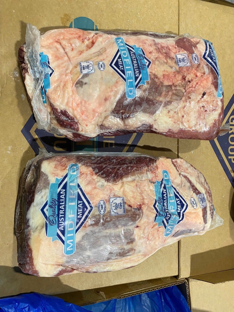 LÕI VAI BÒ ÚC MIDFIELD