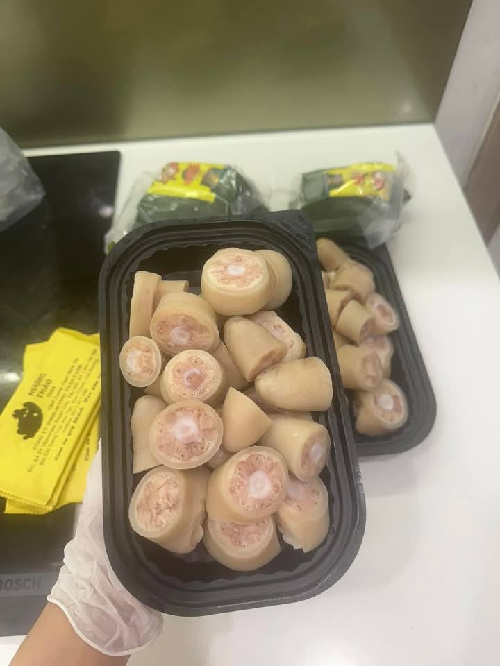   ĐUÔI HEO NGA APK – FROZEN PORK TAILS | THÙNG 10KG