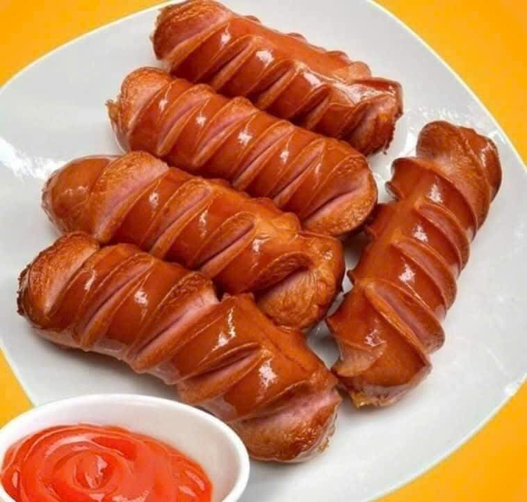 Xúc xích Chicagos Đức Việt 500gr ( 10 cái)