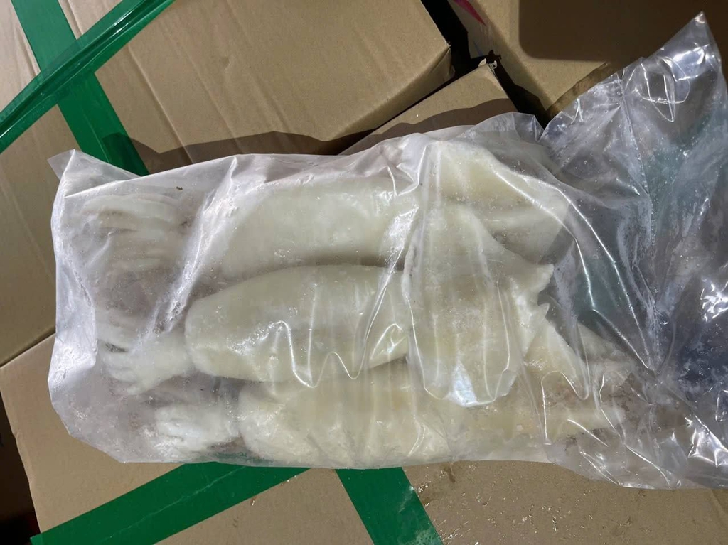 Mực ống nguyên con làm sạch cấp đông IQF  - túi 2 kg