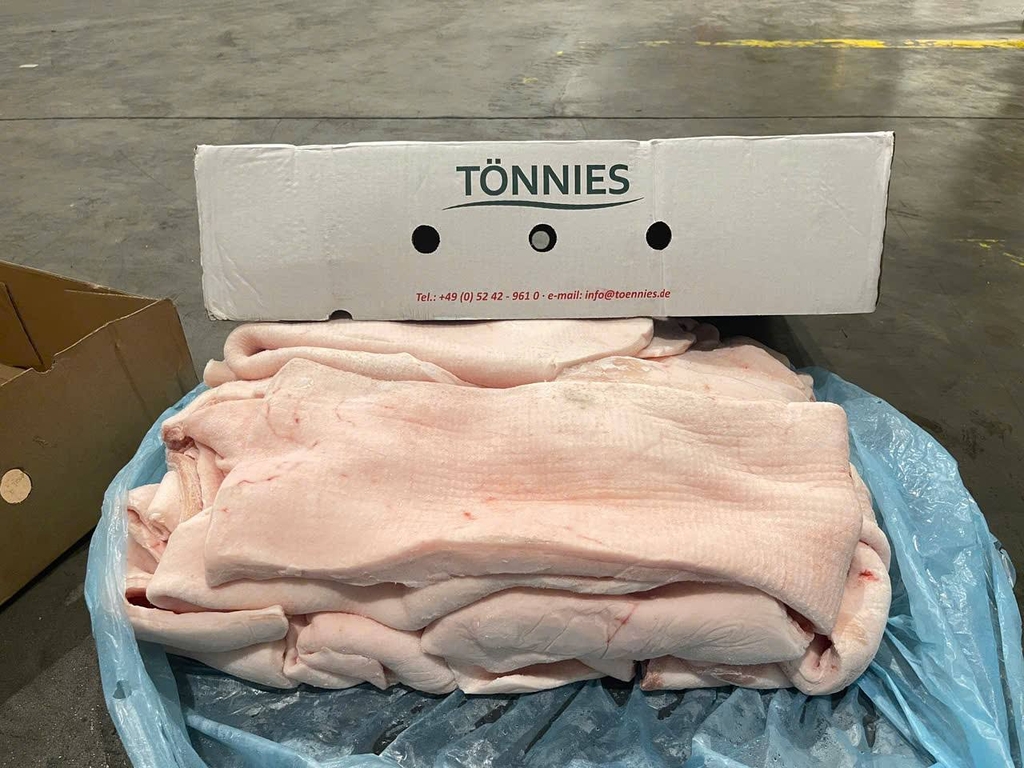 MỠ LƯNG HEO ĐÔNG LẠNH – TÖNNIES ĐỨC