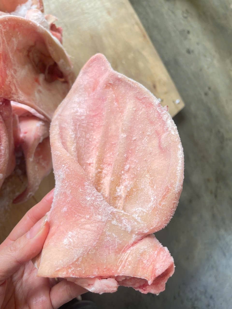 TAI HEO ĐỨC BOSÉLER – SCHW - THÙNG 10KG