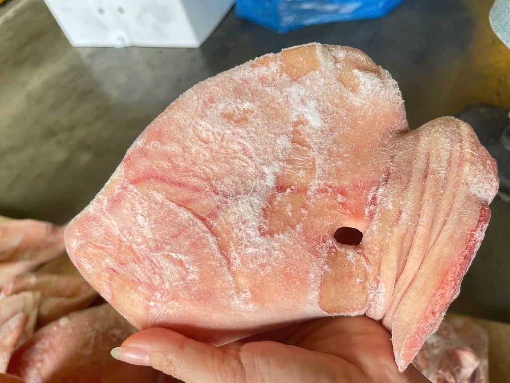 TAI HEO ĐỨC BOSÉLER – SCHW - THÙNG 10KG