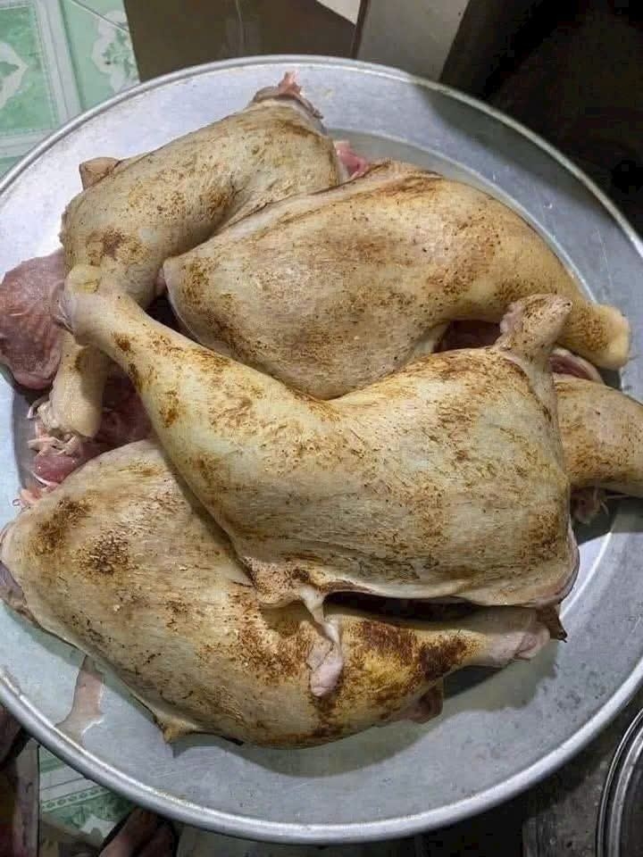 Đùi mái lớn Hàn Quốc Jungwoo thùng 15kg