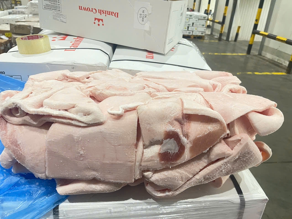 MỠ TẤM LƯNG HEO DANIS – NHẬP KHẨU ĐỨC – THÙNG 27.2KG