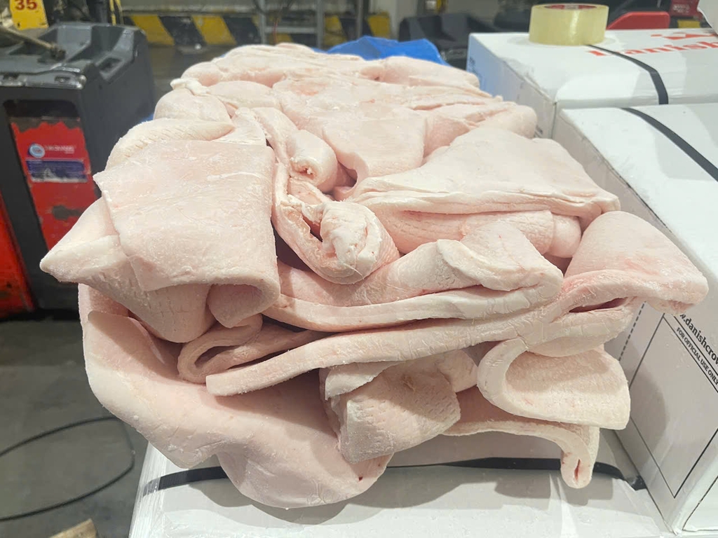 MỠ TẤM LƯNG HEO DANIS – NHẬP KHẨU ĐỨC – THÙNG 27.2KG