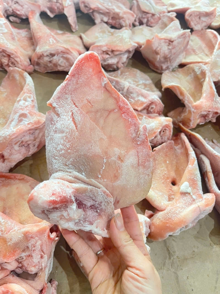 TAI HEO TÂY BAN NHA RIVASAM ĐÔNG LẠNH – THÙNG 10KG