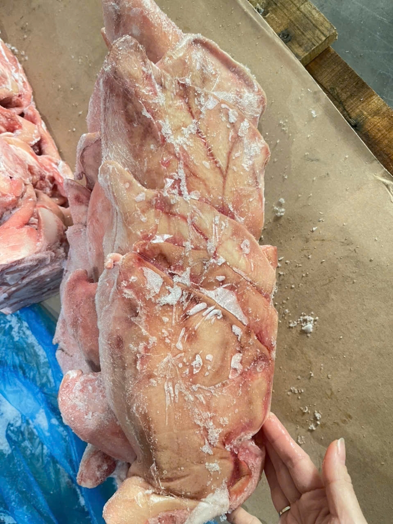 TAI HEO TÂY BAN NHA RIVASAM ĐÔNG LẠNH – THÙNG 10KG