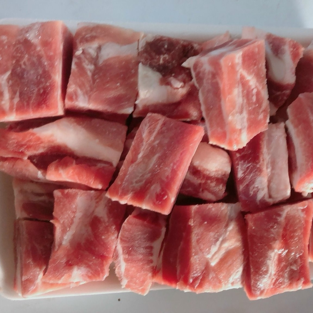 Sườn heo cắt miếng 5cm khay 1kg