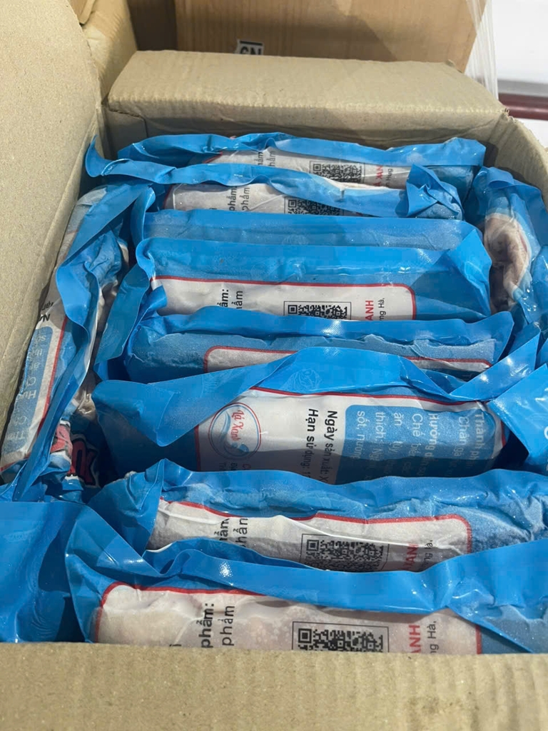 Chân gà rút xương lá xanh đủ cân và Chân gà rút xương net 9