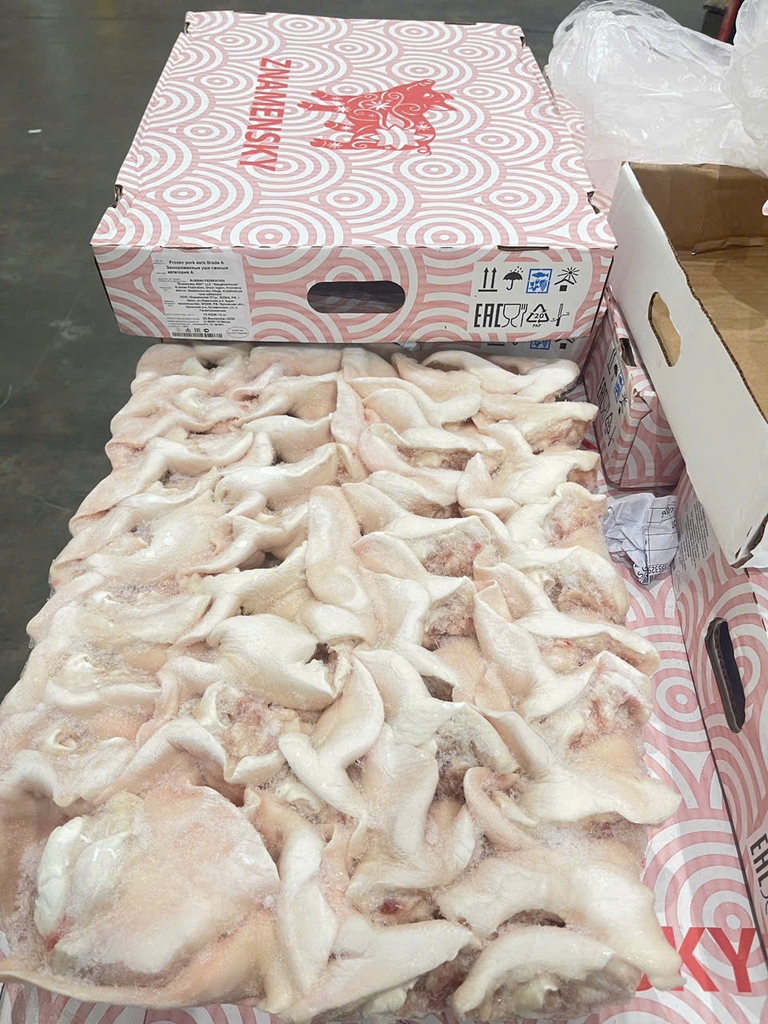 TAI HEO NGA ZNAMESKY LOẠI A – THÙNG HỒNG 10KG