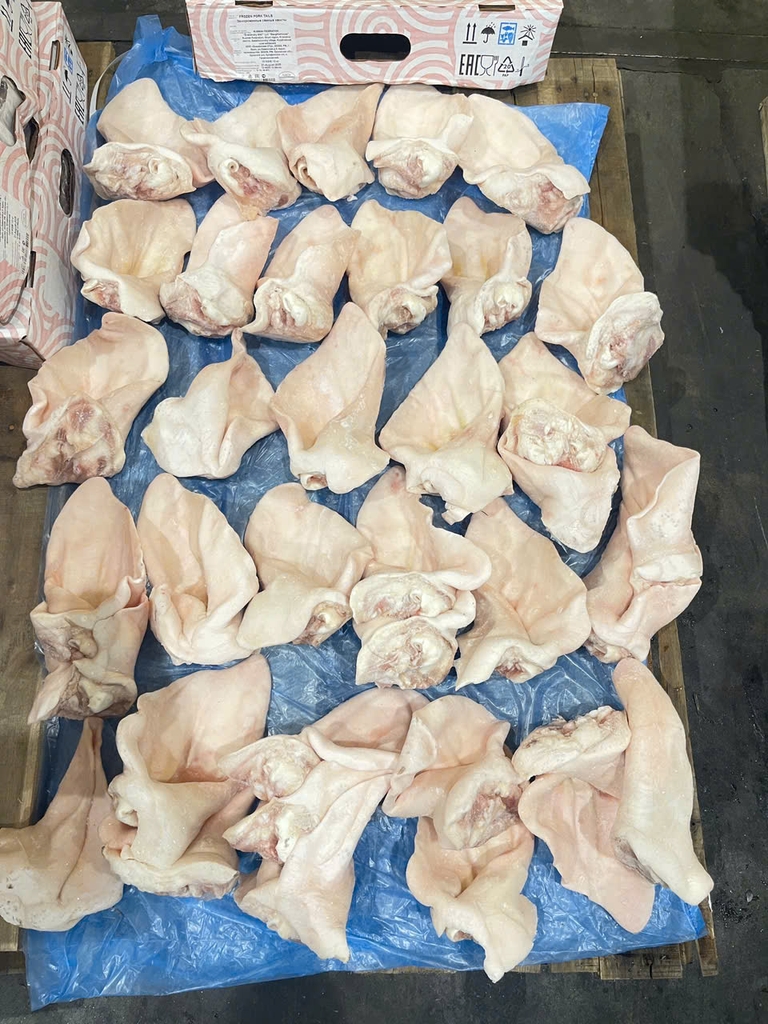 TAI HEO NGA ZNAMESKY LOẠI A – THÙNG HỒNG 10KG