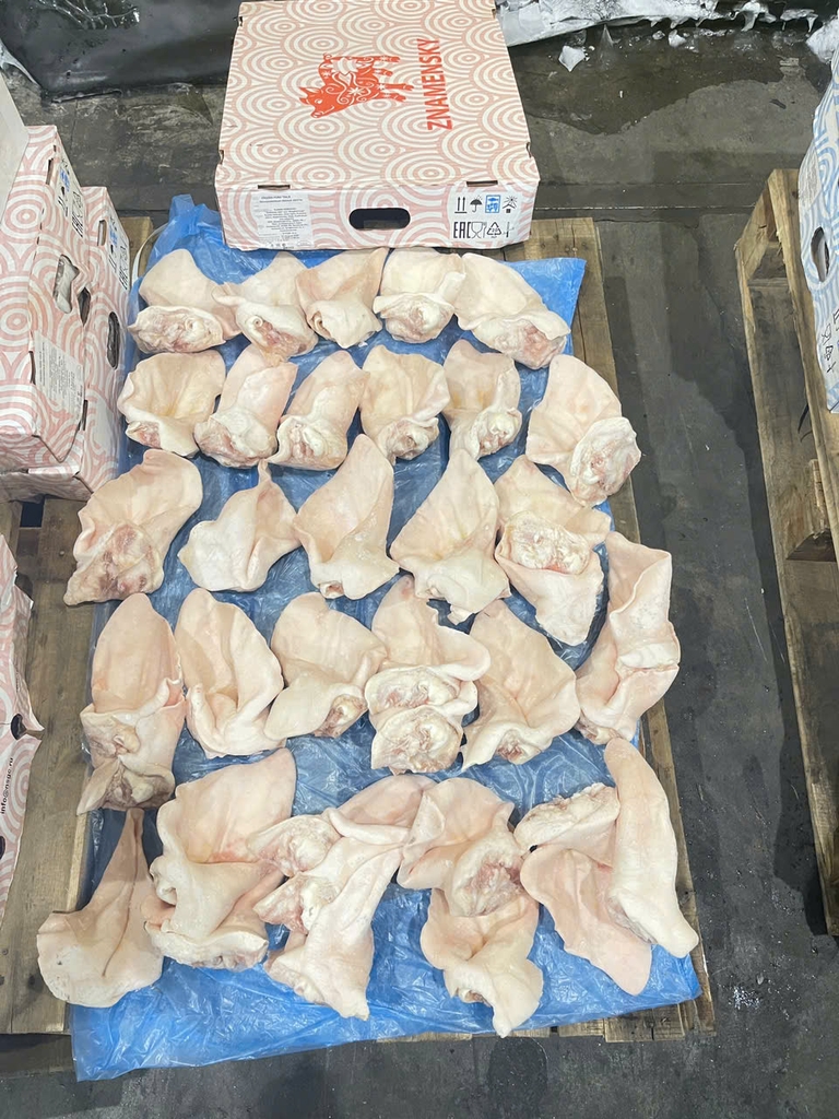 TAI HEO NGA ZNAMESKY LOẠI A – THÙNG HỒNG 10KG