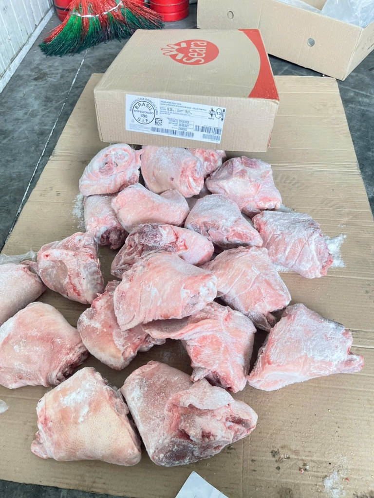 KHOANH GIÒ HEO SEARA NHỎ – NHẬP KHẨU BRAZIL