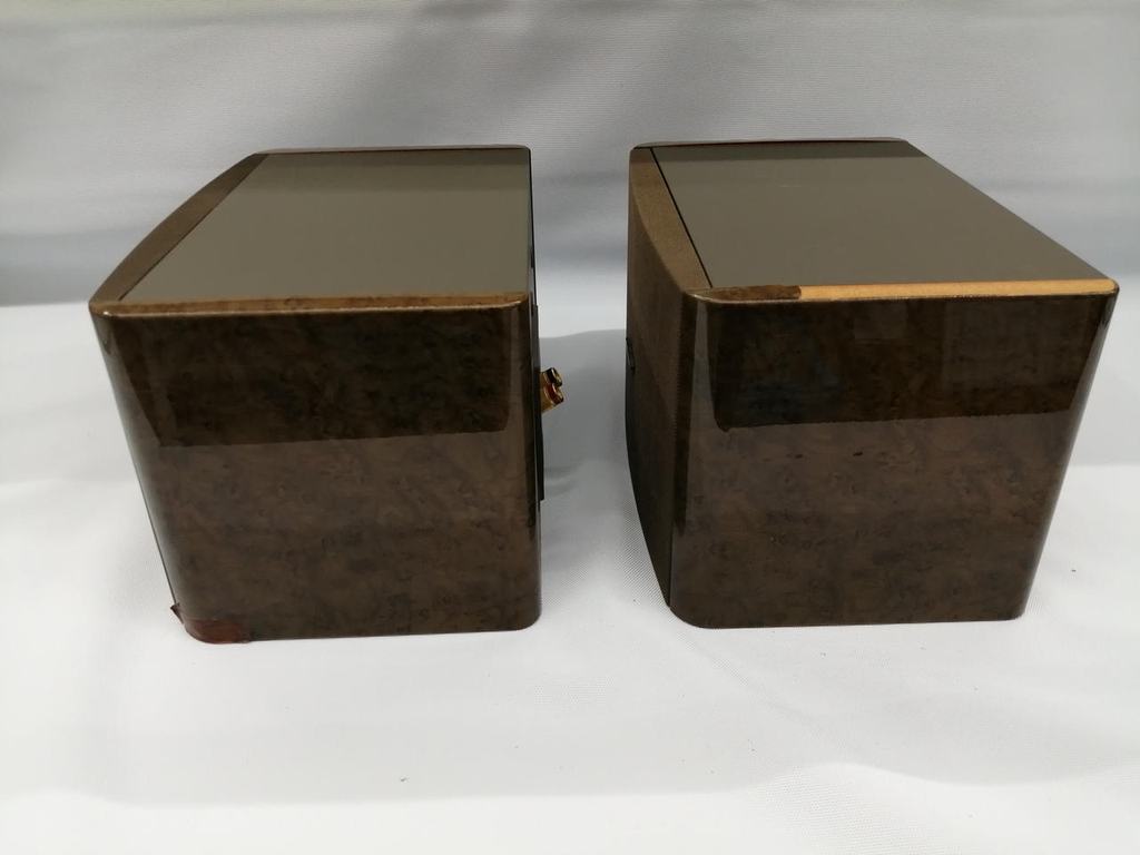 Loa BOSE 121 (mã 01)