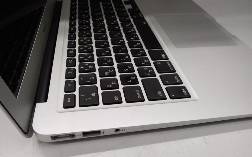 MacBook Air 2013 (C02MR2WLF6T6)