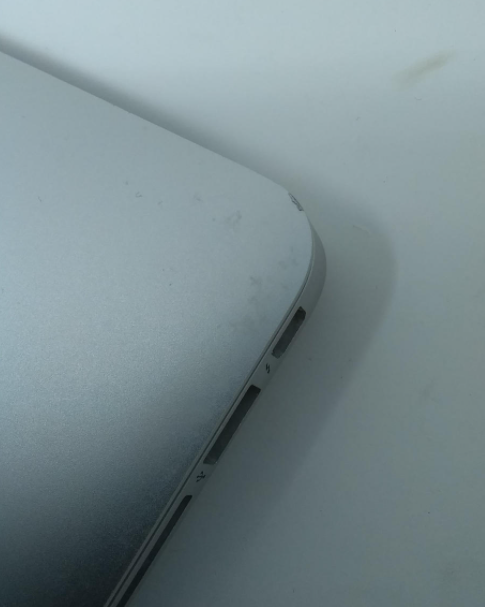 MacBook Air 2017 (FVFTTBUUJ1WL)