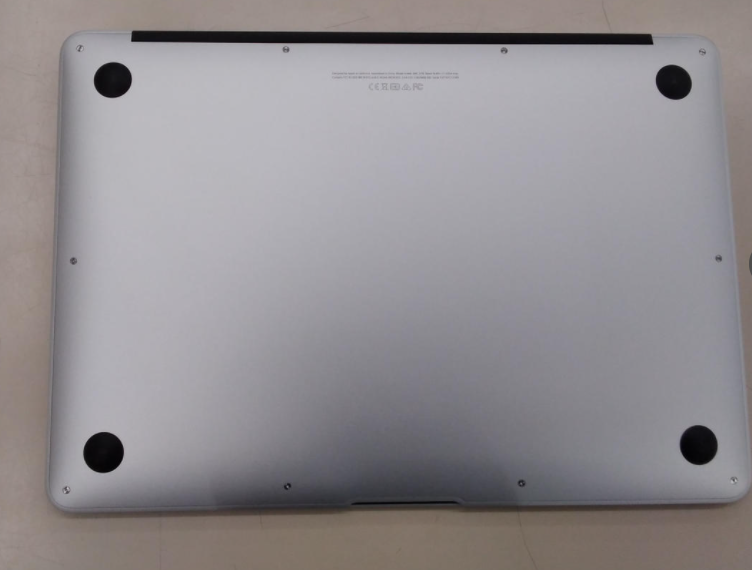 MacBook Air 2017 (FVFY97C7J1WK)