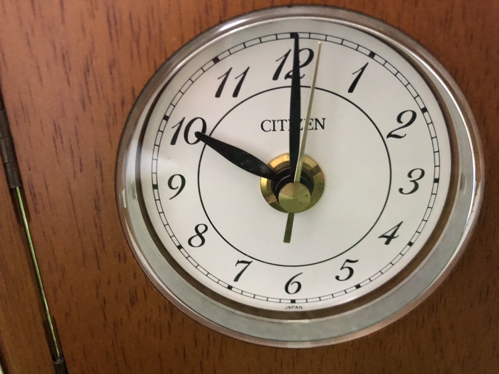 Đồng hồ để bàn CITIZEN ( kèm khung ảnh)