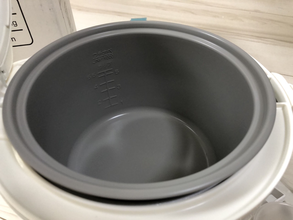 NỒI CƠM ĐIỆN  TIGER (JNP-1000)