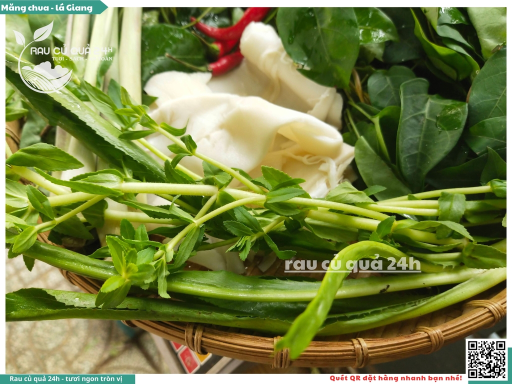 Combo măng chua - lá giang khoảng 300 - 400g