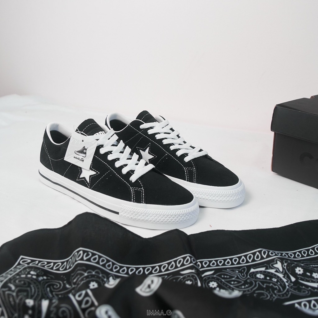 GIÀY CONVERSE ONE STAR PRO ĐEN CỔ THẤP - 159579C GIÀY CONVERSE ONE STAR PRO ĐEN CỔ THẤP - 159579C
