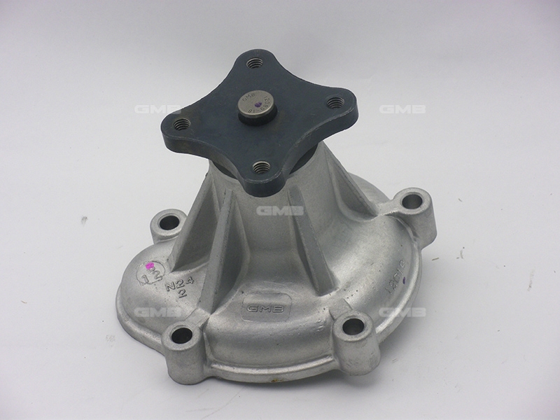 GWN24A Bơm Nước Nissan SUNNY CHERRY 1.5 81-85 GMB - Japan