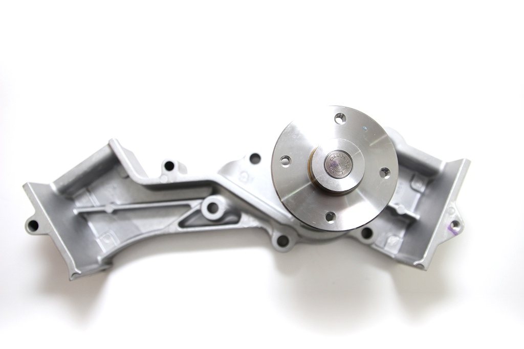 GWN41A Bơm Nước Nissan PATHFINDER 3.0 85-95 GMB - Japan