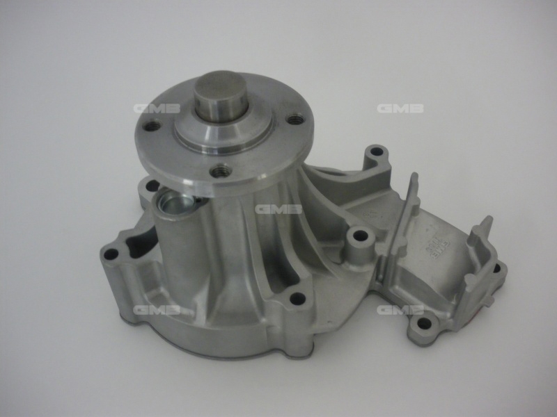 GWT150A Bơm Nước Toyota FORTUNER VN 2.5 Máy Dầu 05-16 FORTUNER 3.0 Máy Dầu 05-11 HILUX 2.5-3.0 Máy Dầu 04-15 LAND CRUISER PRADO 3.0 Máy Dầu 96-13 GMB - Japan