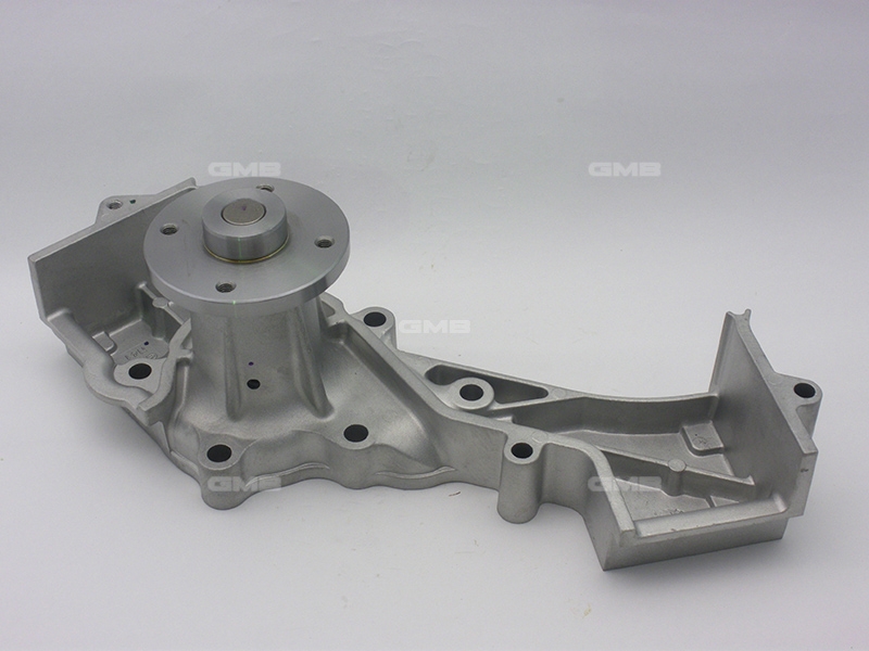 GWN41A Bơm Nước Nissan PATHFINDER 3.0 85-95 GMB - Japan