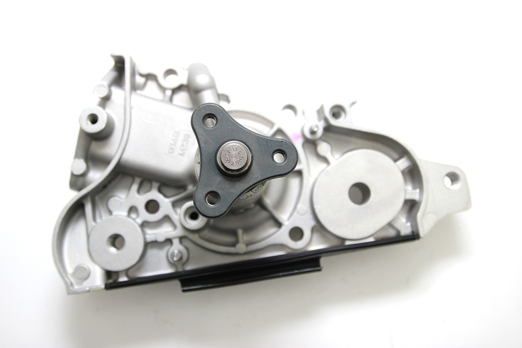 GWMZ39A Bơm Nước Mazda 323 VN 1.6 97-04 323 1.5 94-96 LASER VN 1.6 99-05 GMB - Japan