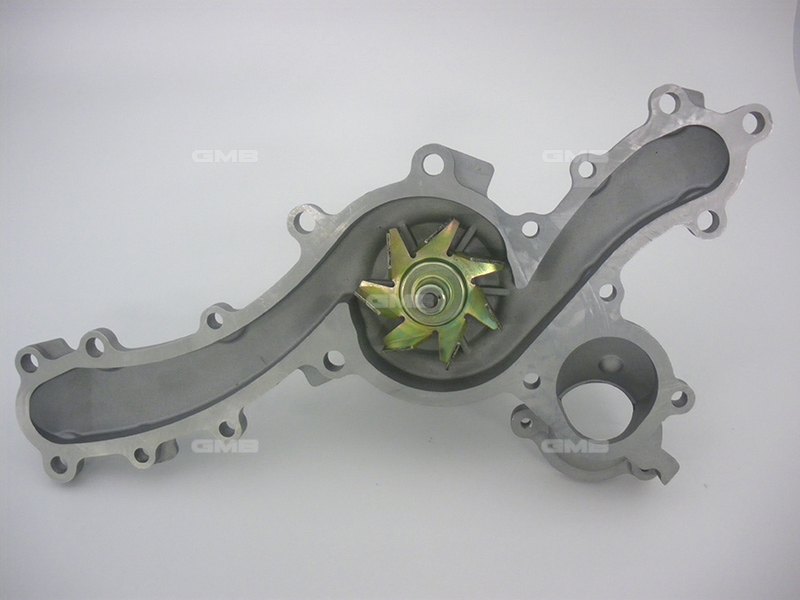 GWT151A Bơm Nước Toyota FJ CRUISER 4.0 06-10 LAND CRUISER 4.0 07-11 LAND CRUISER PRADO 4.0 02-09 GMB - Japan