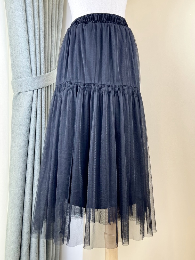 Chân Váy Kaki Jean Dài Màu Đen Chỉ Nổi Lưng Thun Xẻ Tà Sau 554