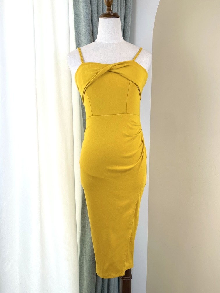 Váy hồng dúm eo hông cúc bọc  COSMO Design