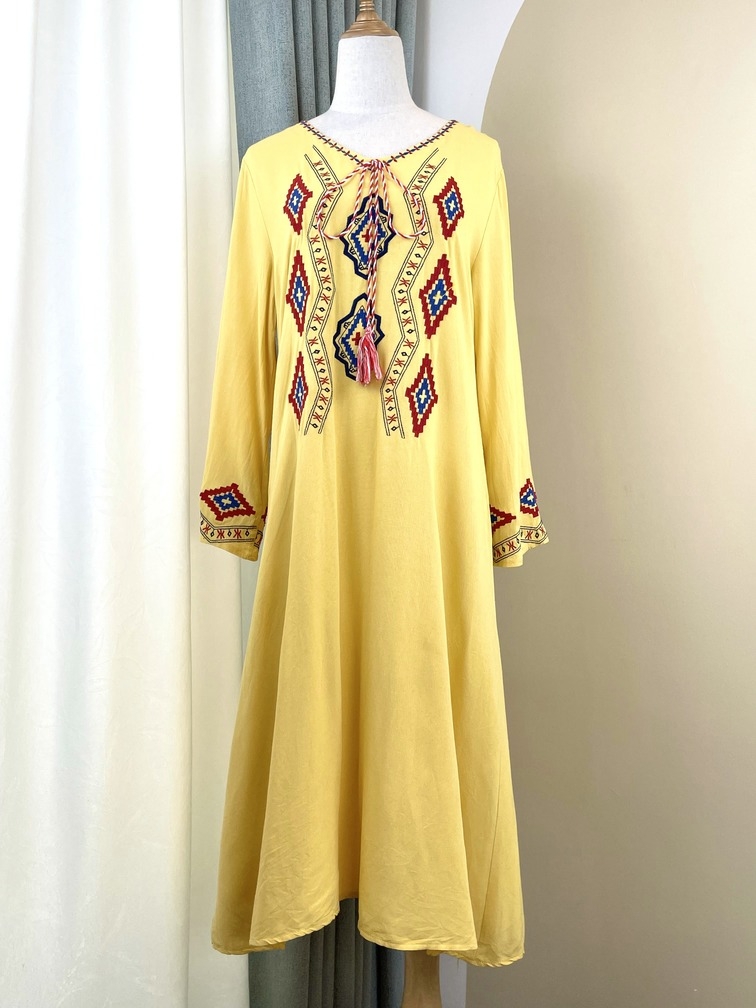 Lịch sử giá Váy maxi vàng 4 dây chéo lưng  phong cách boho vintage cập  nhật 62023  BeeCost