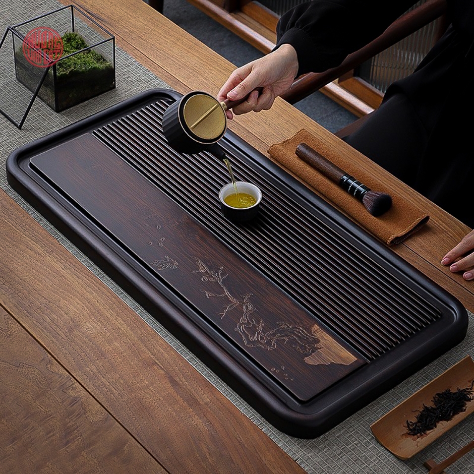 Khay trà đạo tre nguyên khối khắc cành tùng ( 66x32cm )