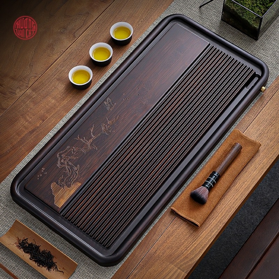 Khay trà đạo tre nguyên khối khắc cành tùng ( 66x32cm )