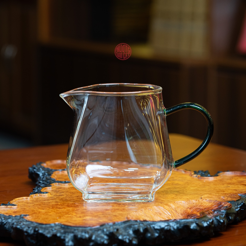 TỐNG THỦY TINH VUÔNG QUAI XANH 360ML