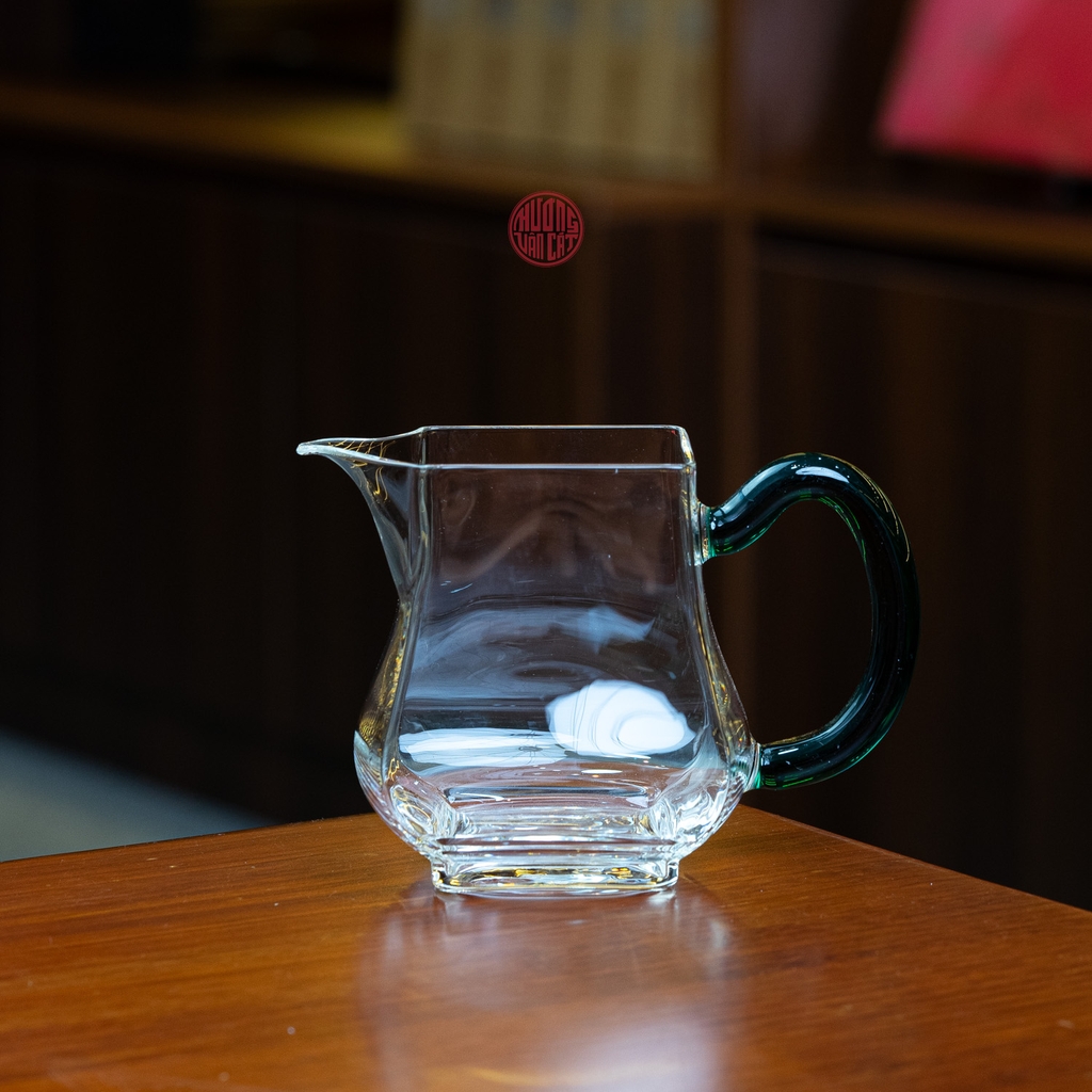 TỐNG THỦY TINH VUÔNG QUAI XANH 280ML