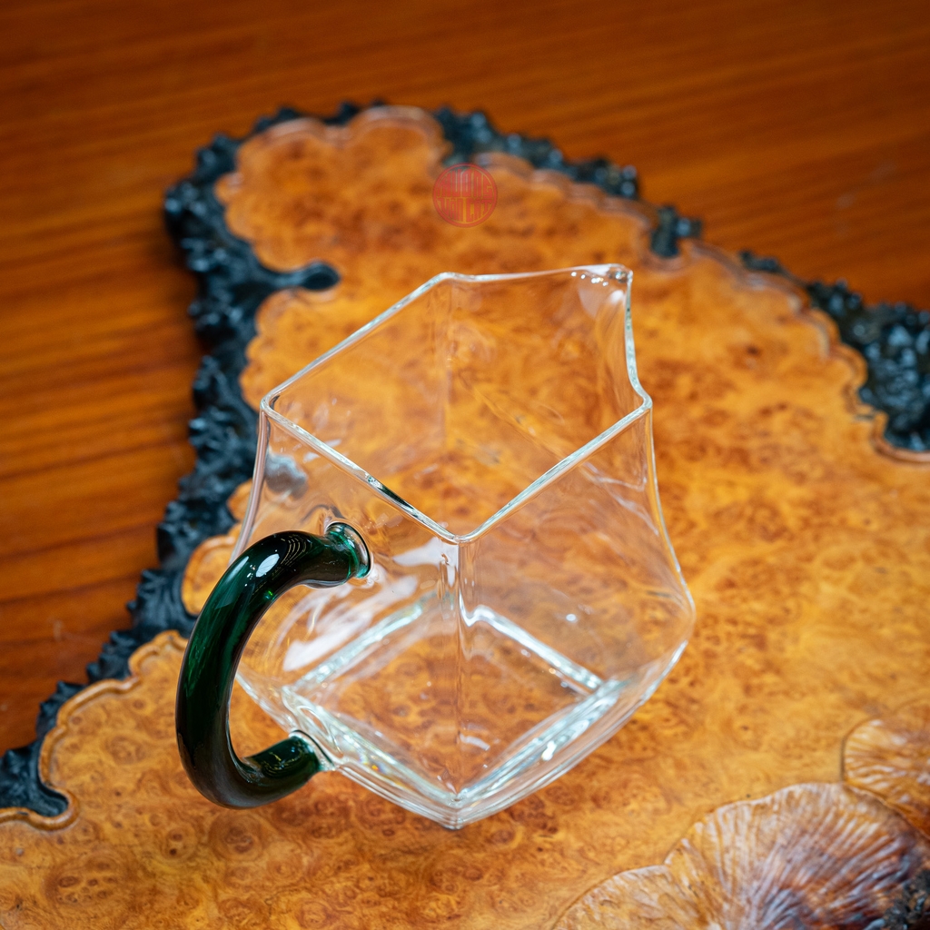 TỐNG THỦY TINH VUÔNG QUAI XANH 280ML