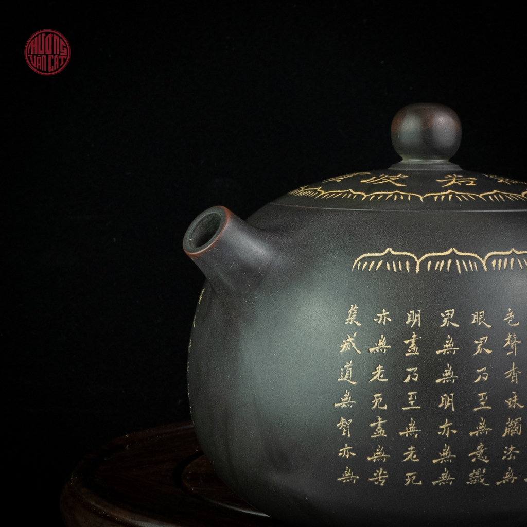 Ấm trà nê hưng dáng tây thi nhũ khắc bát nhã kinh