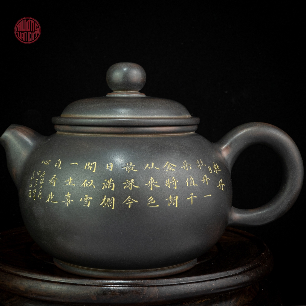 Ấm trà nê hưng dáng dung thiên vẽ hoa mẫu đơn
