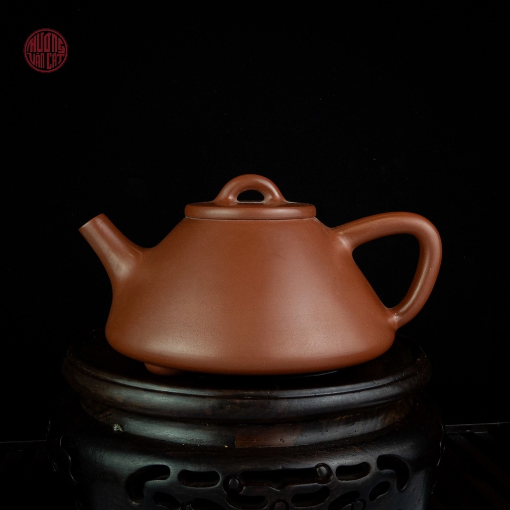 Ấm trà nê hưng dáng thạch biều màu đỏ trơn nắp to