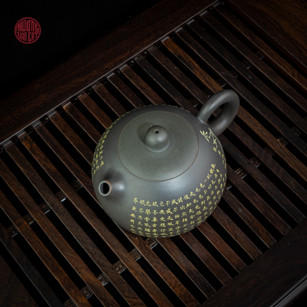 Ấm trà nê hưng dáng tây thi nhũ khắc bát nhã kinh