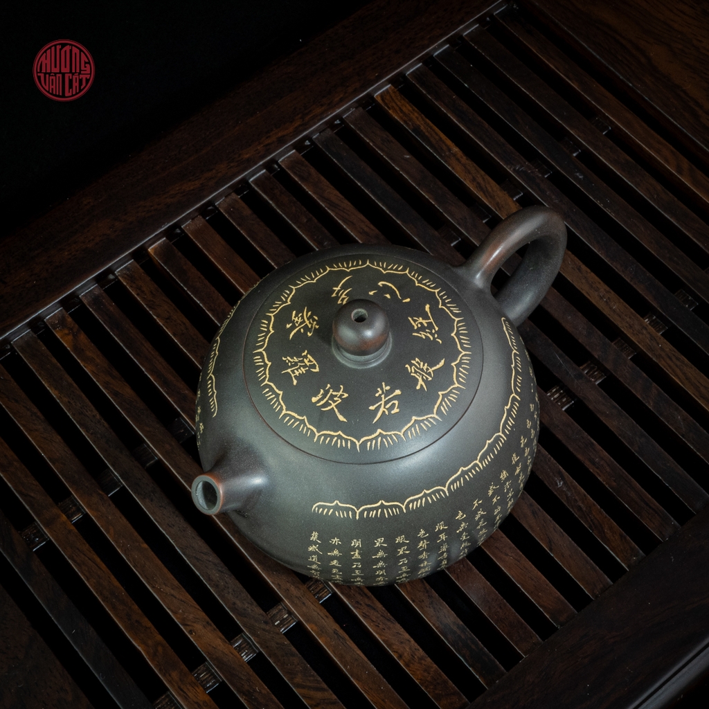 Ấm trà nê hưng dáng tây thi khắc bát nhã kinh