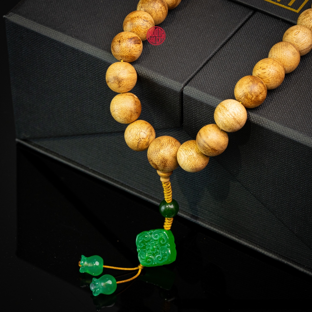 Chuỗi trầm hương Niệm Phật 36 hạt 12 li banh mix đá xanh