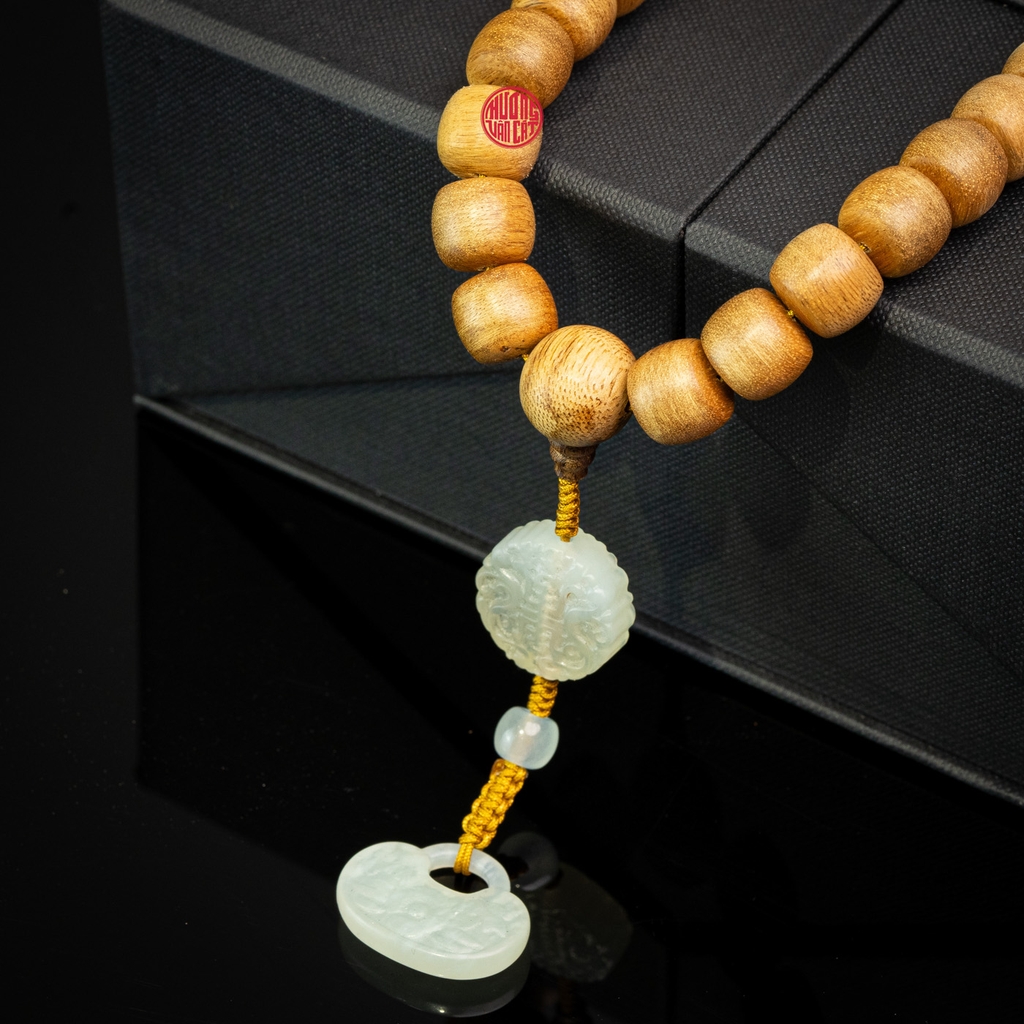 Chuỗi trầm hương Niệm Phật 36 hạt 12 li banh mix đá trắng