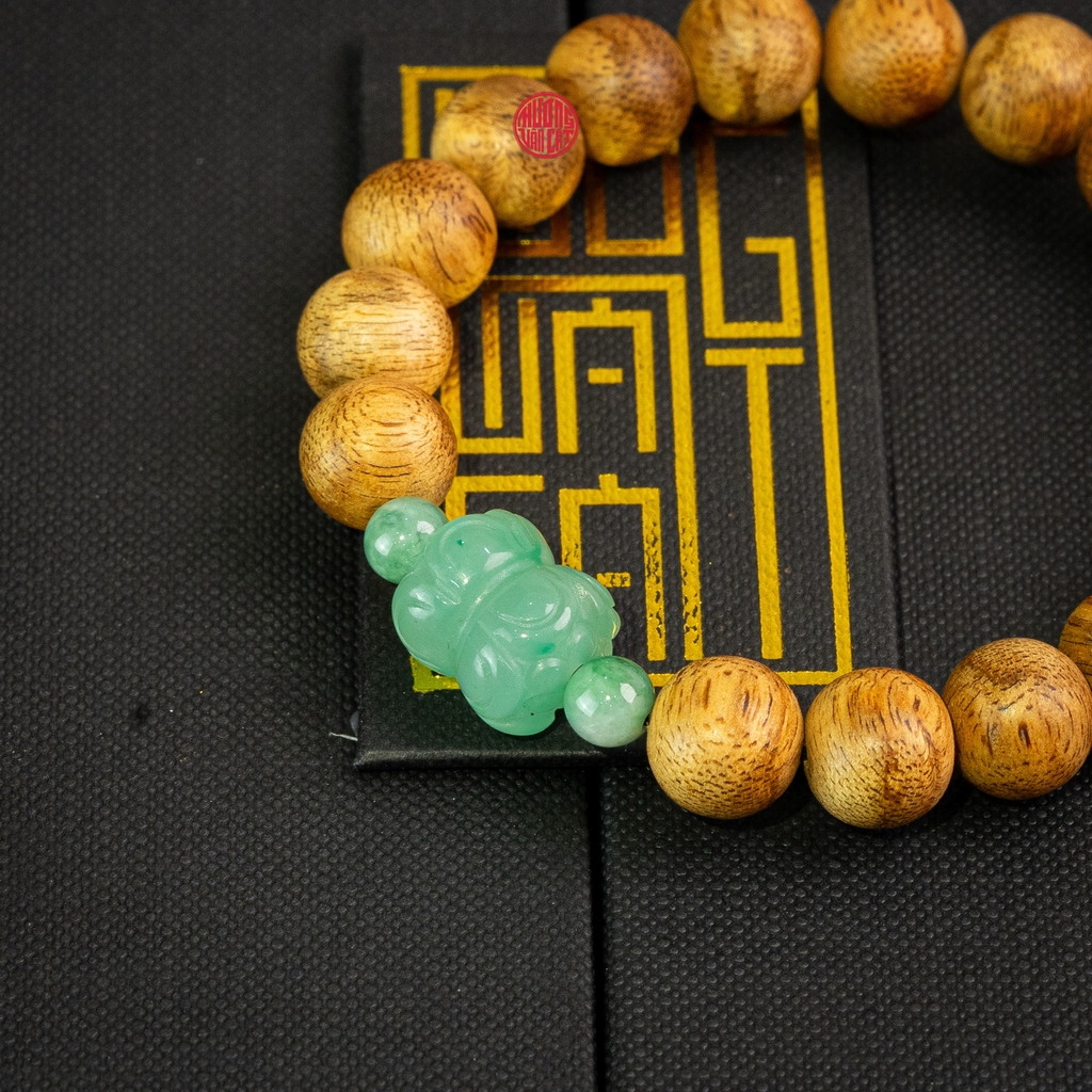 Vòng trầm hương banh già tròn 10 li mix ngọc đài sen