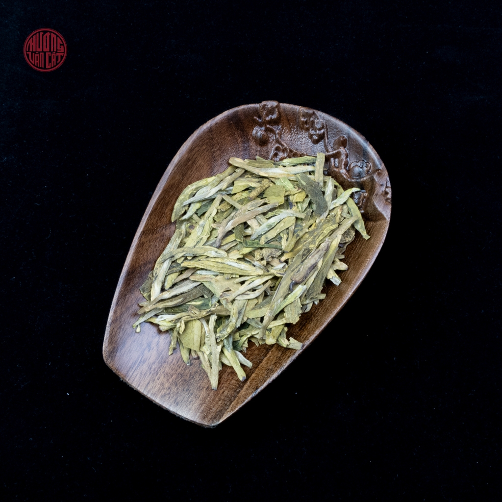 Trà long tỉnh Tây hồ loại ngon ( hộp 200g )