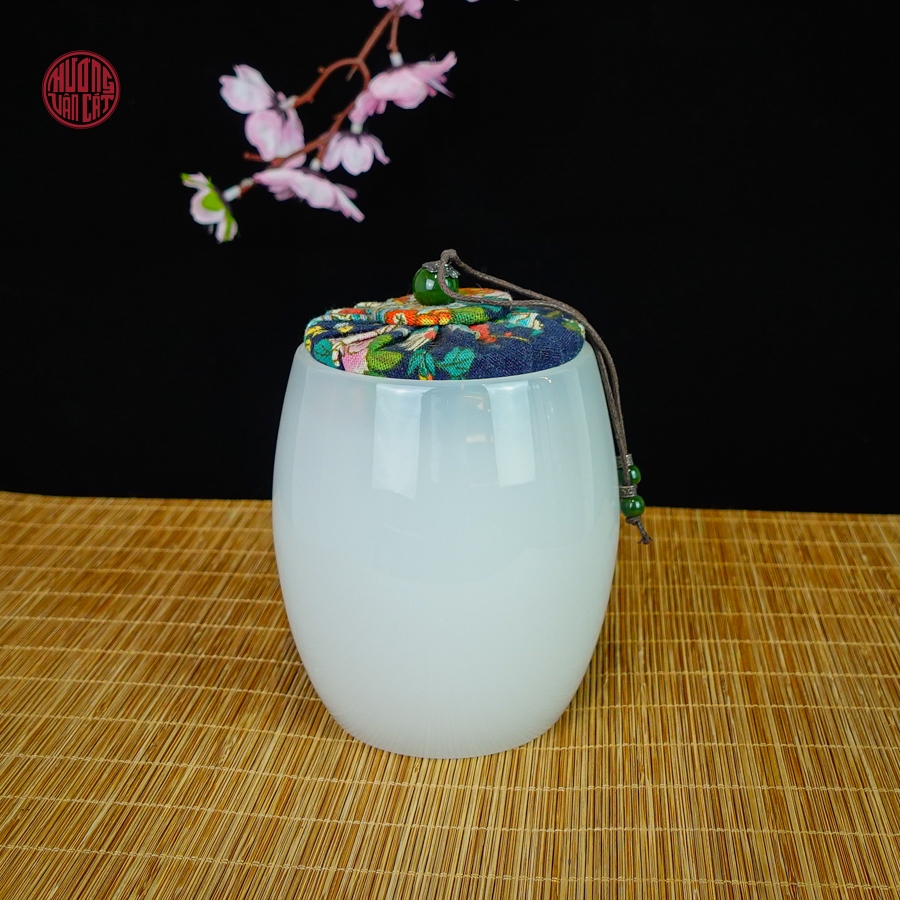 Hũ trà sứ giả ngọc nắp bần ( 400ml )
